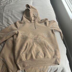 UNISEX Retrovert tan bedazzled sweat set size M lightly worn open to all offers!